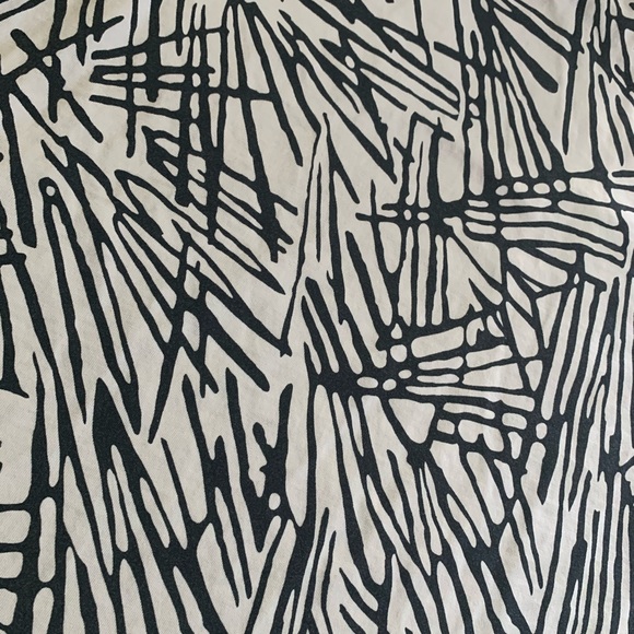 Women’s Nike Shirt - Picture 5 of 6